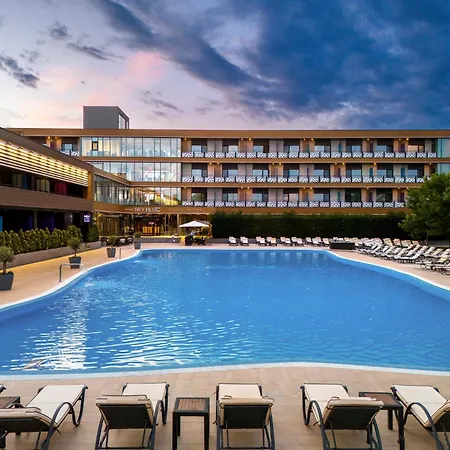 Hotel Sky Blue & 5*